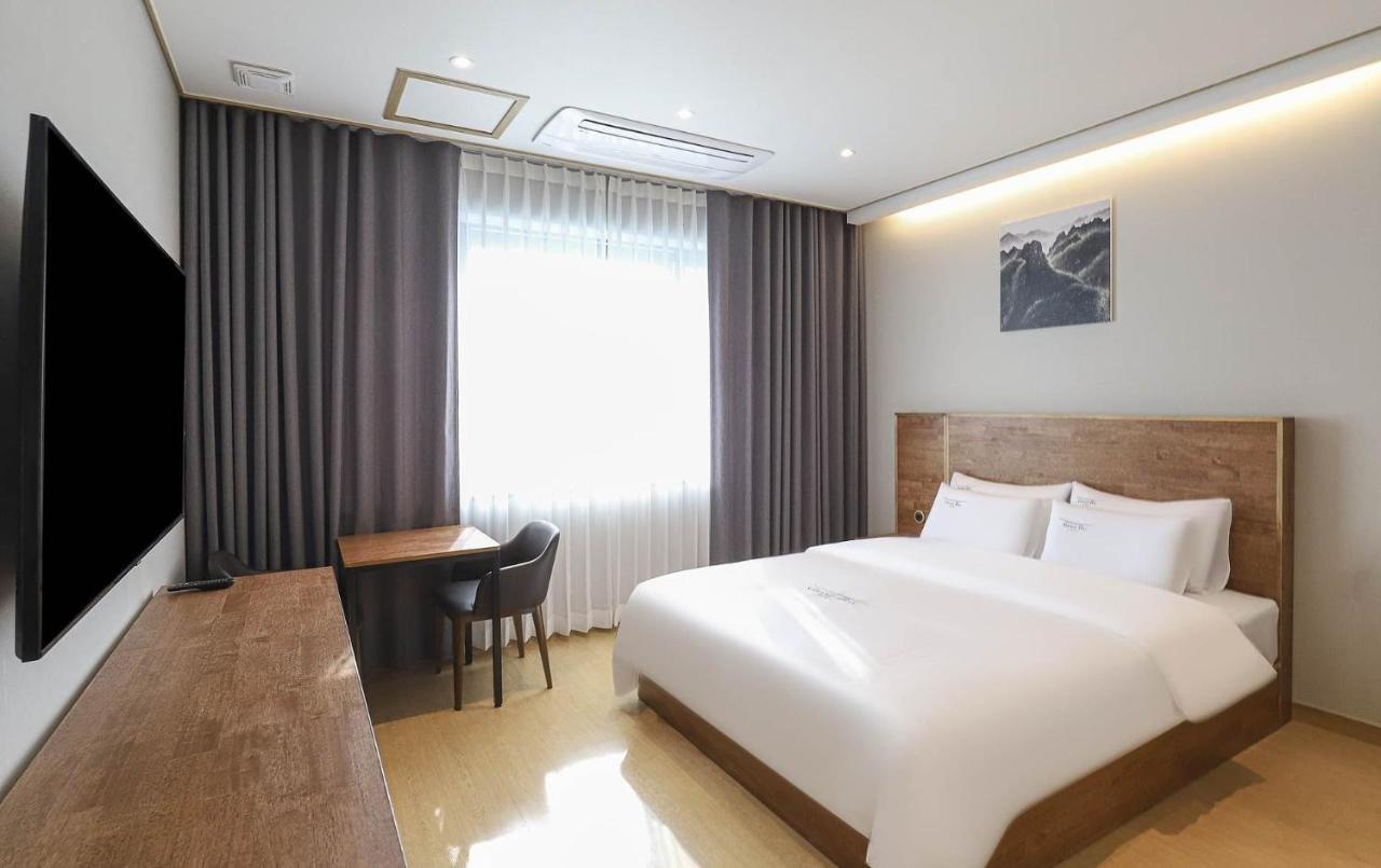 Hotel Grand Bay بوريونغ المظهر الخارجي الصورة