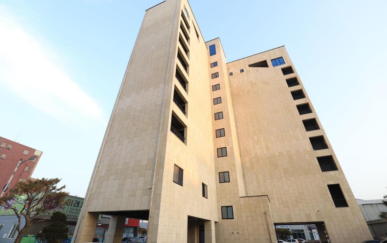 Hotel Grand Bay بوريونغ المظهر الخارجي الصورة